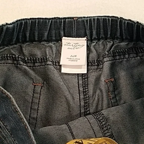 Starting Out Distressed Jeans - Picture 3 of 4